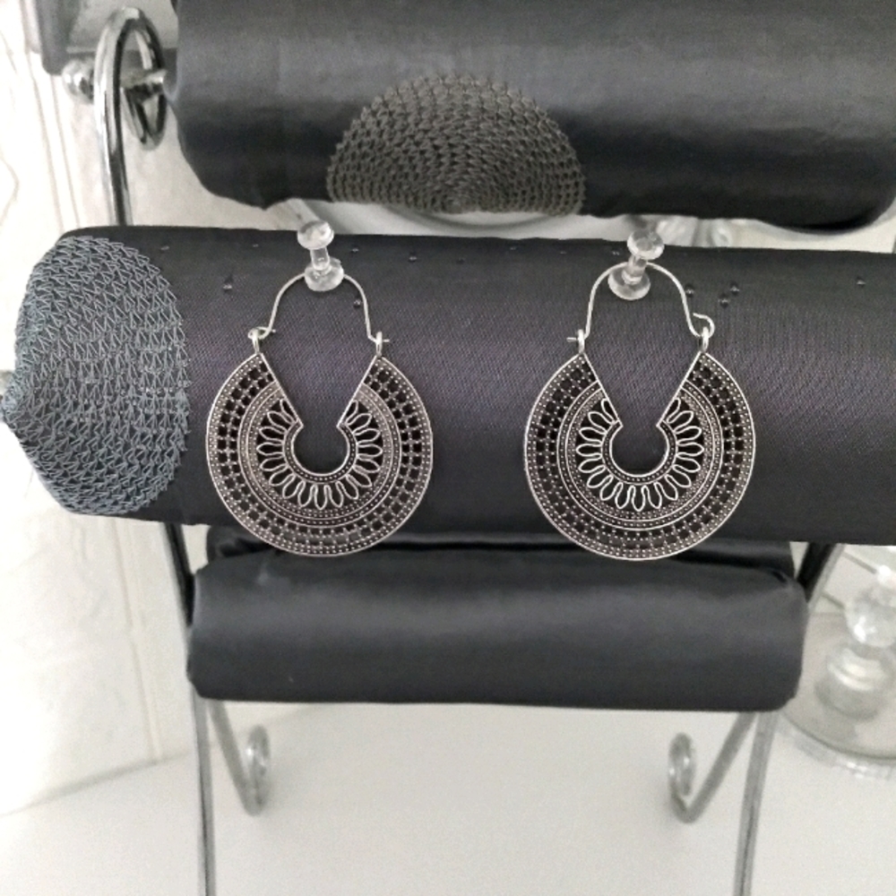 Earings